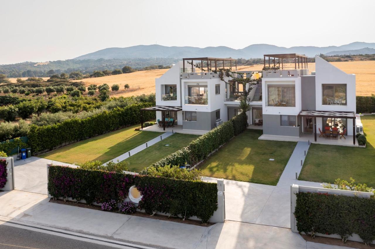 Filoxenia Villa *